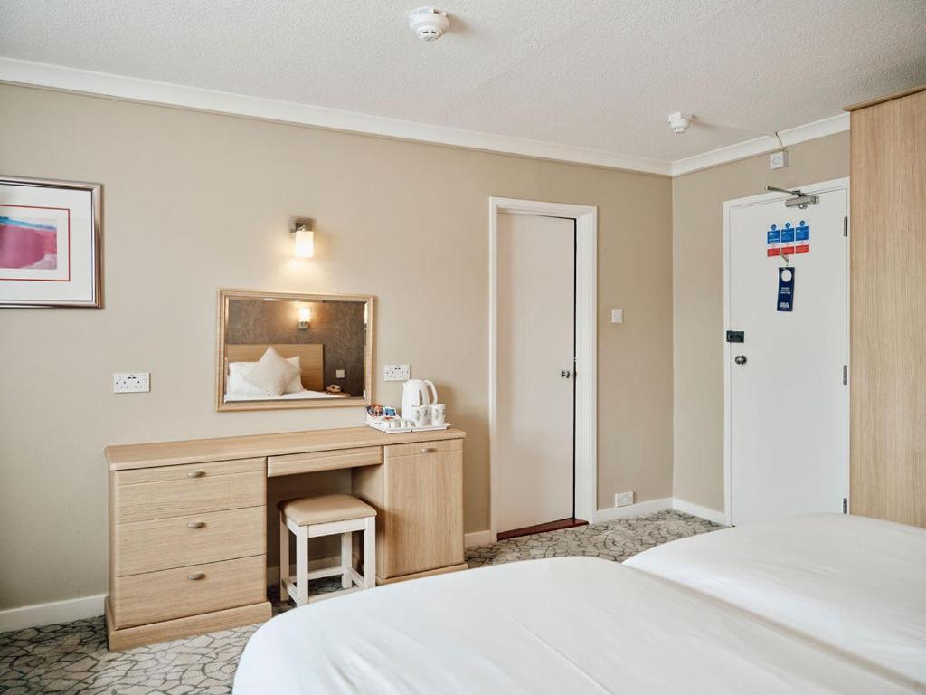 Hotel De Normandie Saint Helier Jersey Exteriör bild
